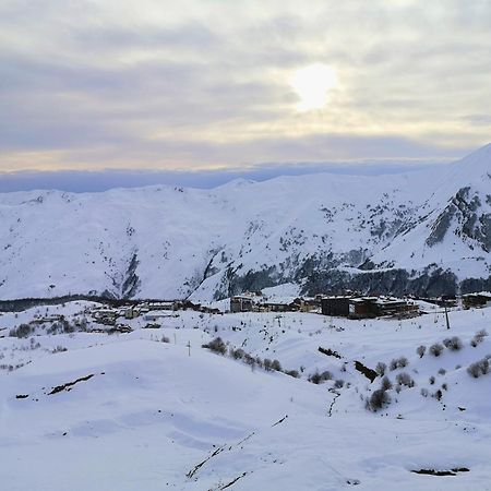 Gudauri Travel Chalets In New Гудаури Экстерьер фото