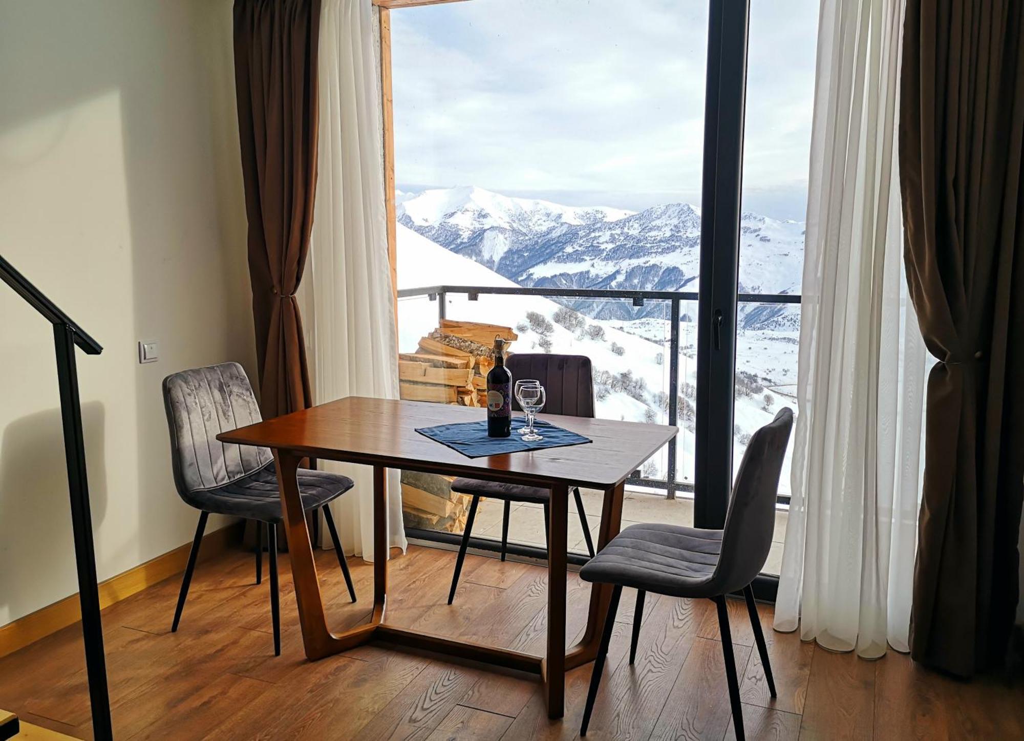 Gudauri Travel Chalets In New Гудаури Экстерьер фото